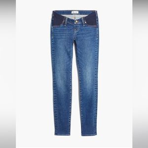 Maternity Side-Panel Skinny Jeans in Wendover Wash: Adjustable TENCEL™ Denim
